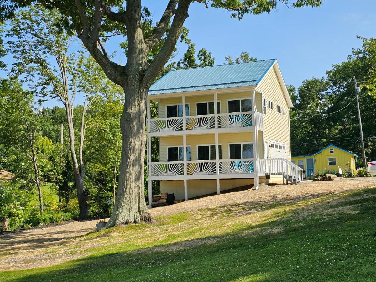 Seaside Lake-Front Cottage Madison 外观 照片